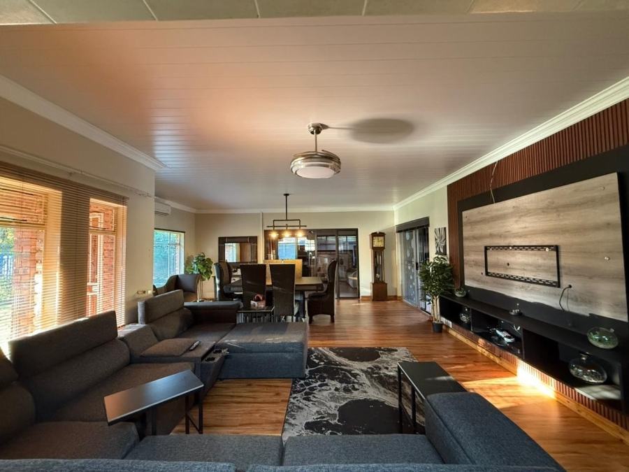 4 Bedroom Property for Sale in Naudeville Free State